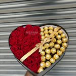 Kırmızı Kadife Gül ve Rocherlı Kalp Kutusu